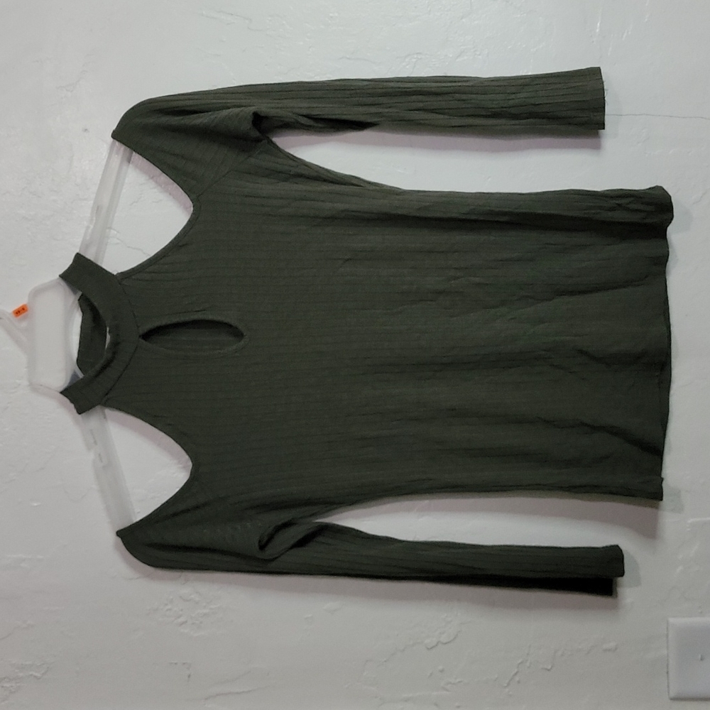 Heart & Hips Green Open Shoulder Long Sleeve Top